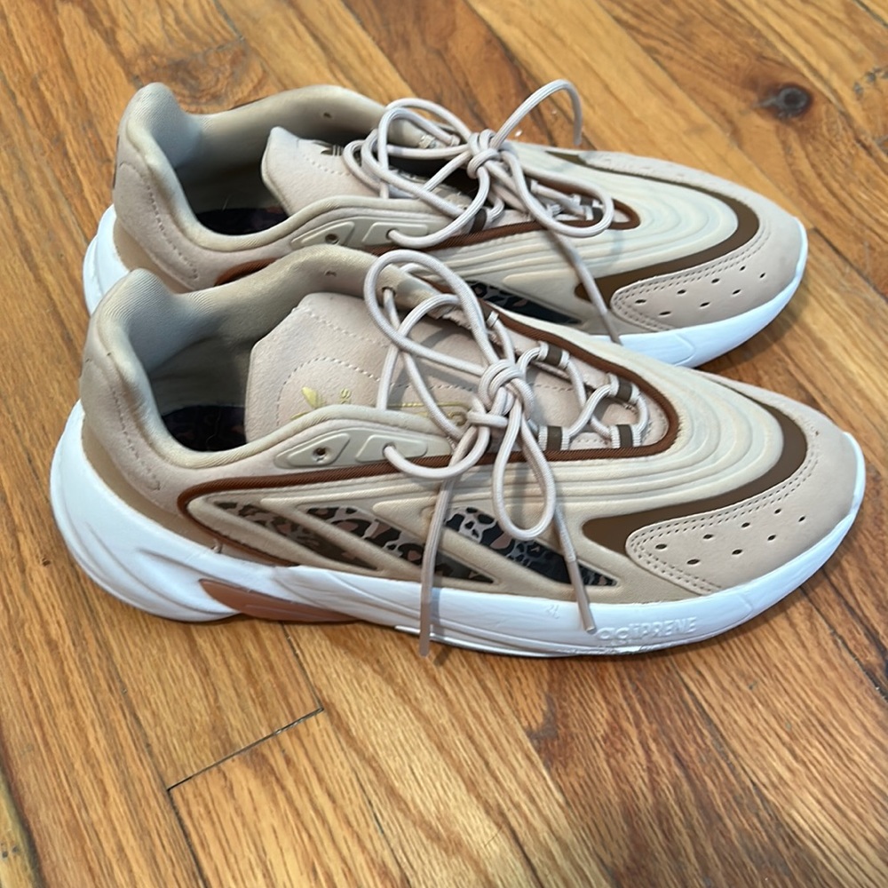 Adidas Leopard Ozelia Sneakers
